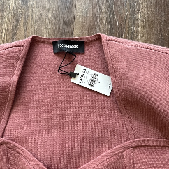 Express Top - Picture 3 of 3